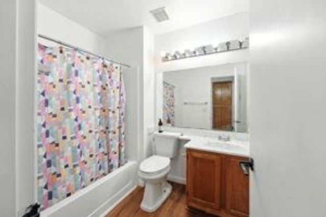 8044 torrente Way, Sacramento, CA 95823