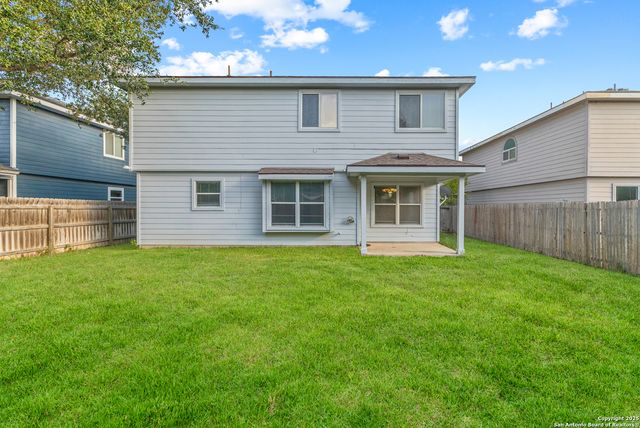 9027 Harbour Town, Selma, TX 78154