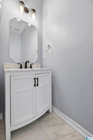 6741 SOUTHERN TRACE CIRCLE, Leeds, AL 35094