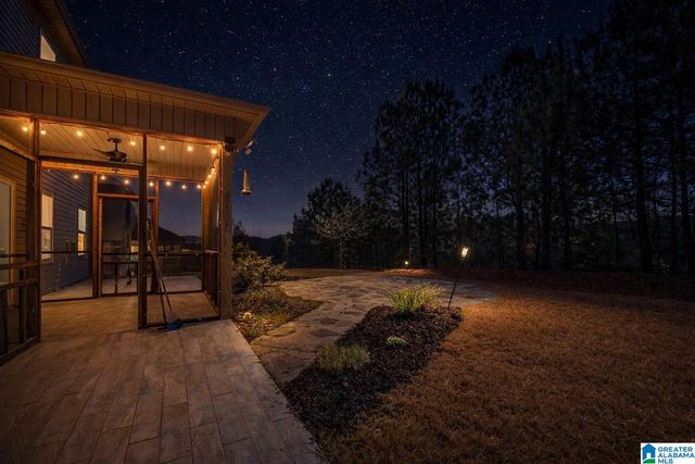 6741 SOUTHERN TRACE CIRCLE, Leeds, AL 35094