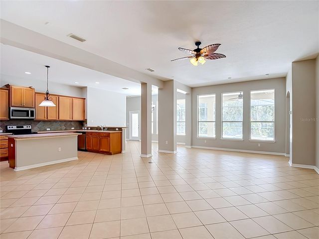 7220 NIGHT HERON DRIVE, Land O Lakes, FL 34637