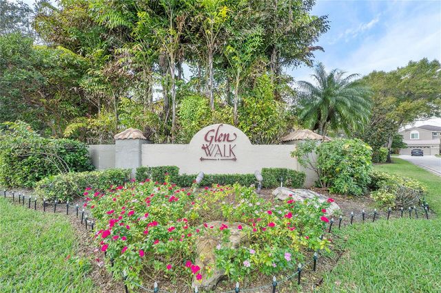 236 NW 118th Dr, Coral Springs, FL 33071