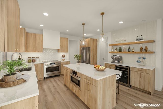 1860 1st Street, Kirkland, WA 98033