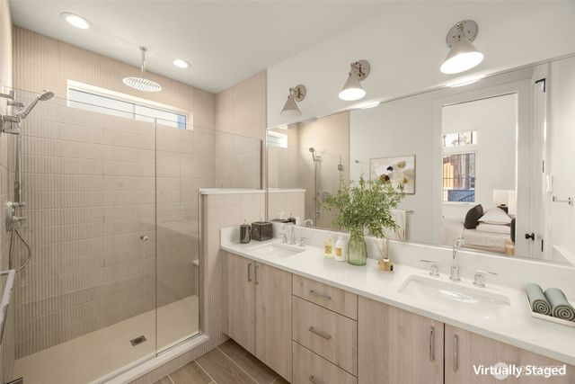 1860 1st Street, Kirkland, WA 98033