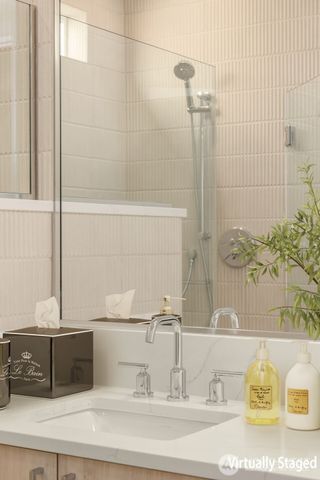 1860 1st Street, Kirkland, WA 98033