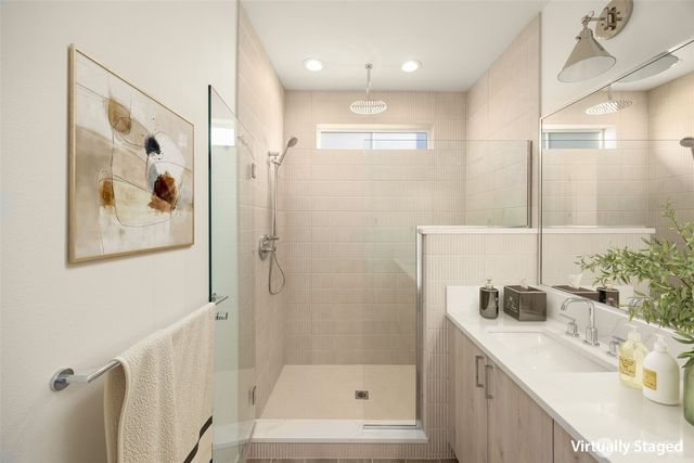 1860 1st Street, Kirkland, WA 98033