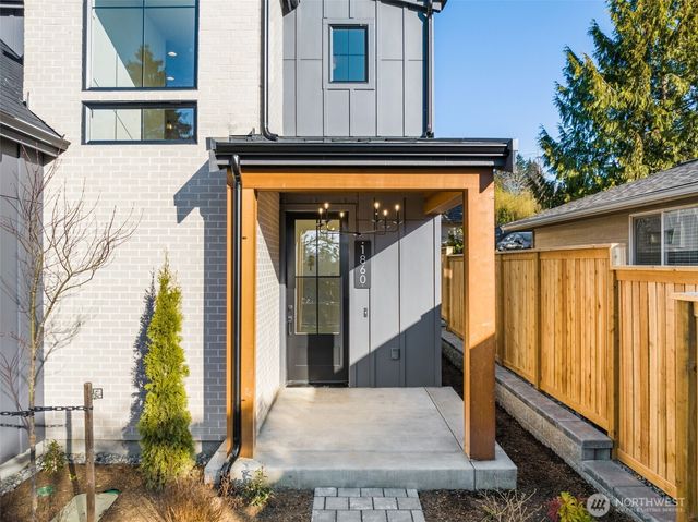 1860 1st Street, Kirkland, WA 98033