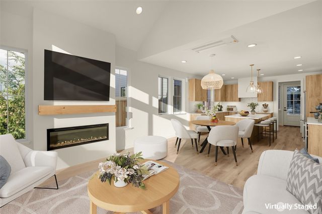 1860 1st Street, Kirkland, WA 98033