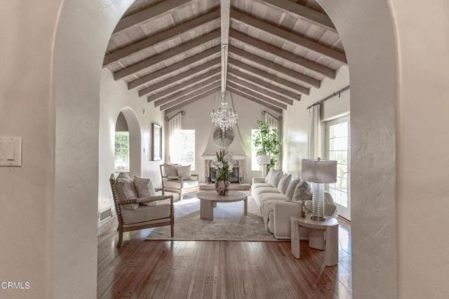 5116 Greencrest Road, La Canada Flintridge, CA 91011