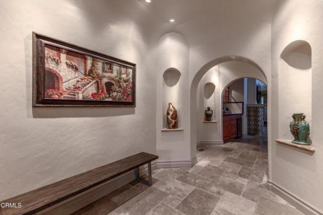 5116 Greencrest Road, La Canada Flintridge, CA 91011