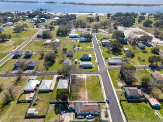 424 Pearl Street, Biloxi, MS 39530