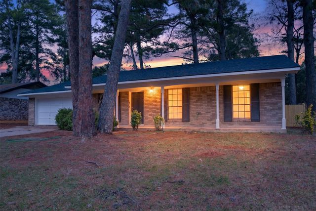 2814 Silver Pine Lane, Shreveport, LA 71108