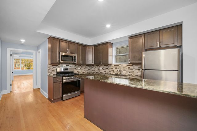 4239 W Melrose Street 2, Chicago, IL 60641