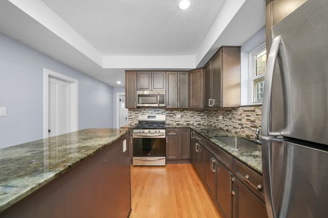 4239 W Melrose Street 2, Chicago, IL 60641