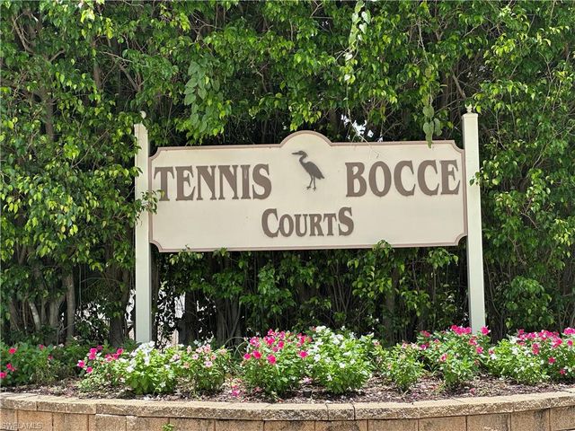 6820 Huntington Lakes CIR 201, Naples, FL 34119