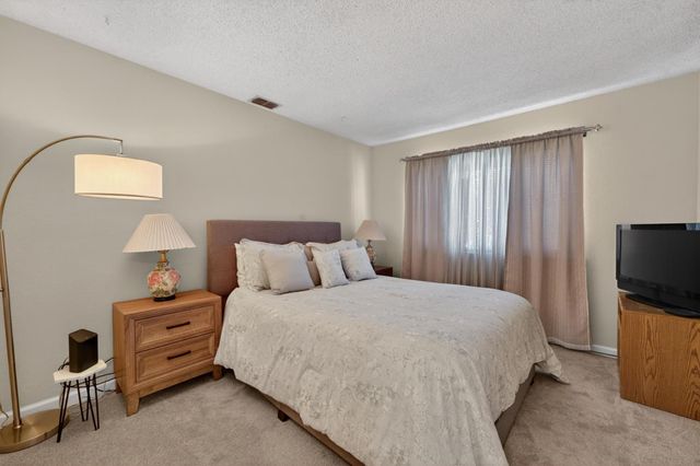 2341 Rudat Cir, Rancho Cordova, CA 95670