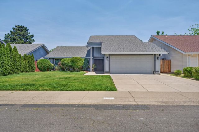 2341 Rudat Cir, Rancho Cordova, CA 95670