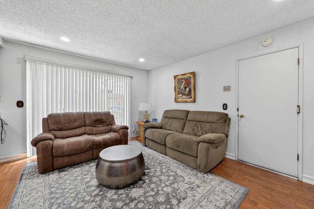 2341 Rudat Cir, Rancho Cordova, CA 95670