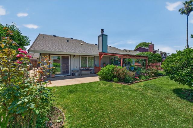 2341 Rudat Cir, Rancho Cordova, CA 95670