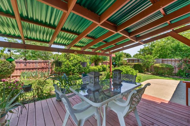 2341 Rudat Cir, Rancho Cordova, CA 95670