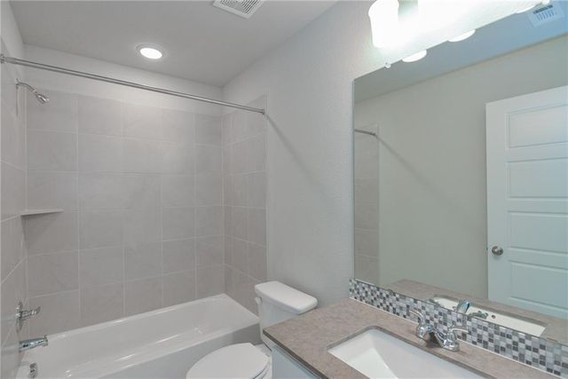 108 Potts ST, Georgetown, TX 78628