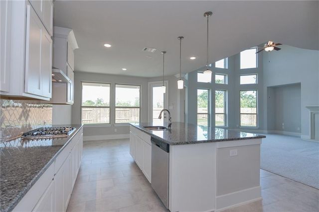 108 Potts ST, Georgetown, TX 78628