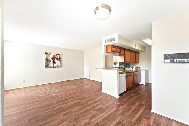 6633 W Airport Boulevard 1306, Houston, TX 77035