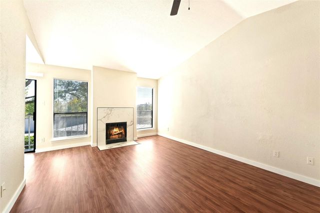 6633 W Airport Boulevard 1306, Houston, TX 77035