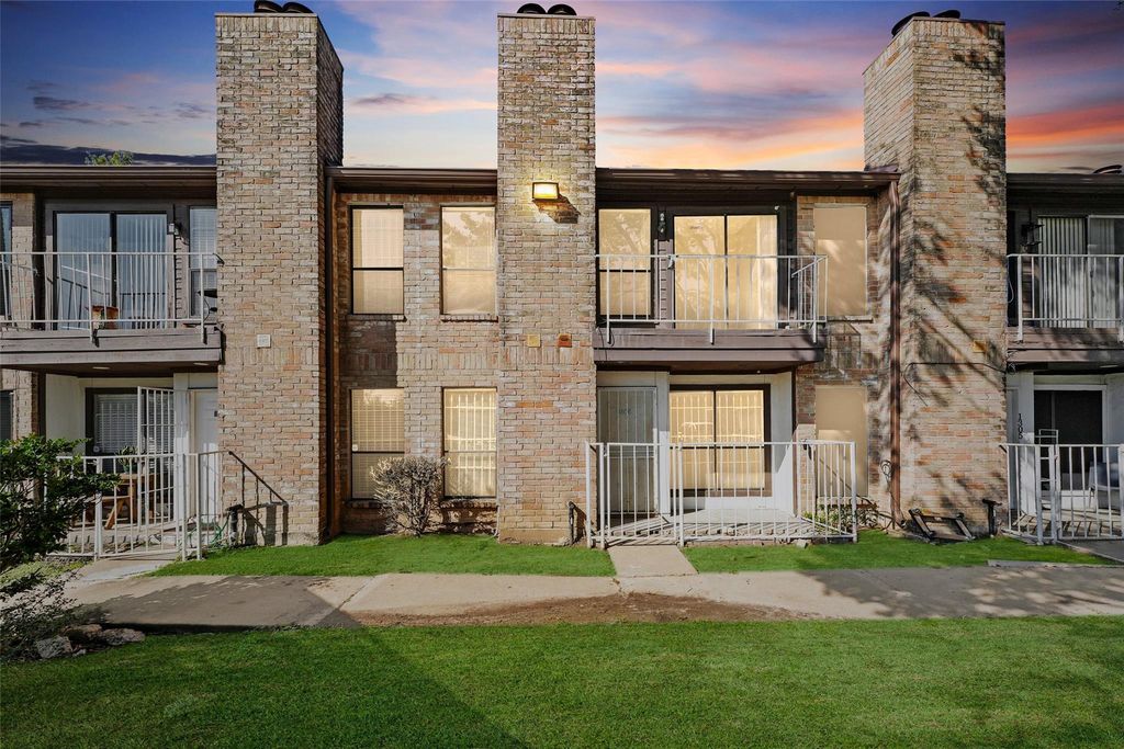 6633 W Airport Boulevard 1306, Houston, TX 77035