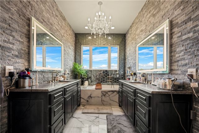 741 County Road 159, Kenedy, TX 78119