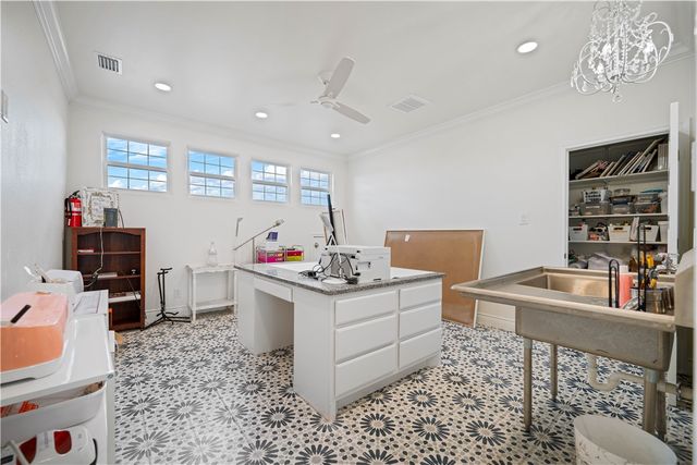 741 County Road 159, Kenedy, TX 78119