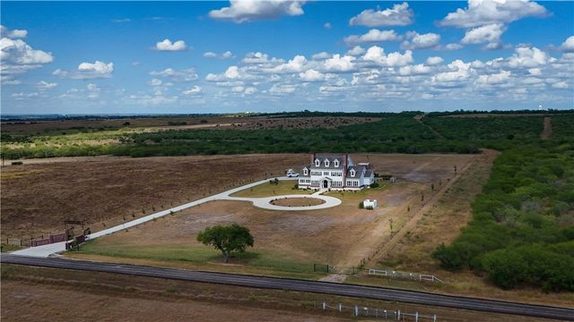 741 County Road 159, Kenedy, TX 78119