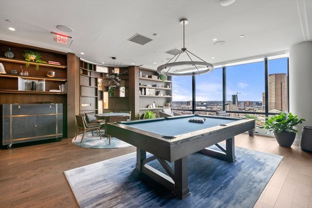 430 Stuart St 1518, Boston, MA 02116