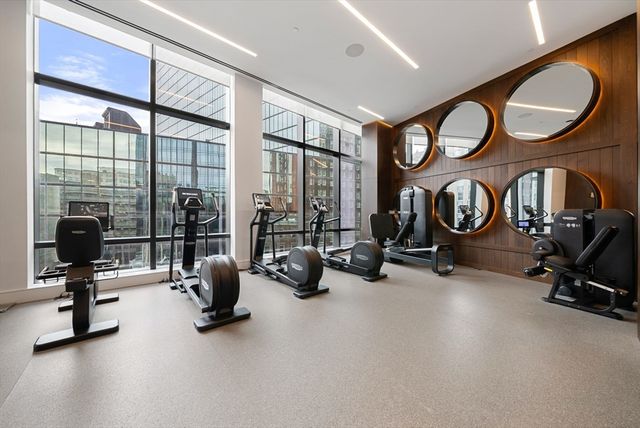 430 Stuart St 1518, Boston, MA 02116