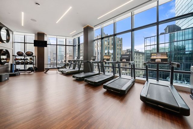 430 Stuart St 1518, Boston, MA 02116