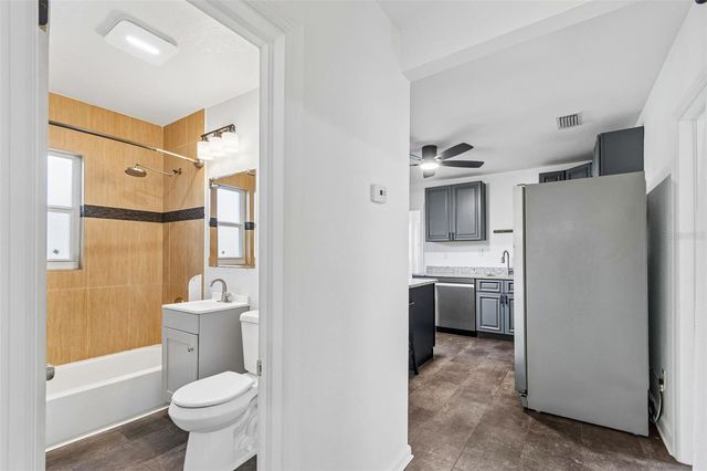 3737 BURLINGTON AVENUE N, St Petersburg, FL 33713
