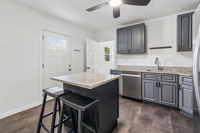 3737 BURLINGTON AVENUE N, St Petersburg, FL 33713
