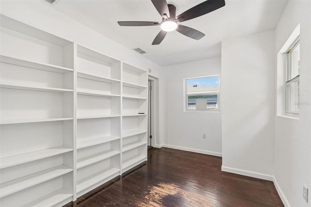 3737 BURLINGTON AVENUE N, St Petersburg, FL 33713