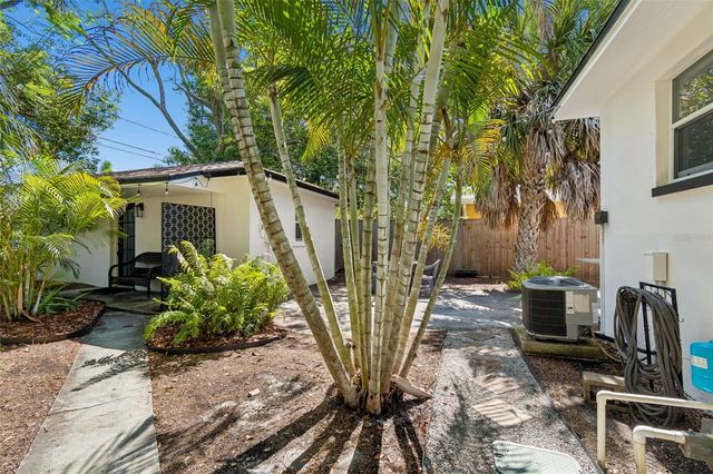 3737 BURLINGTON AVENUE N, St Petersburg, FL 33713