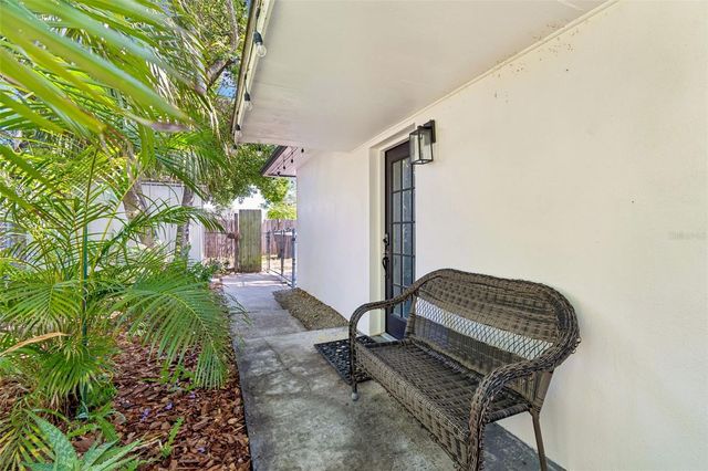 3737 BURLINGTON AVENUE N, St Petersburg, FL 33713