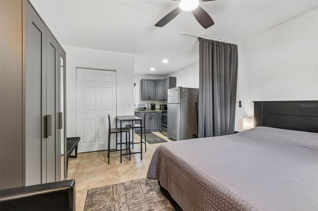 3737 BURLINGTON AVENUE N, St Petersburg, FL 33713