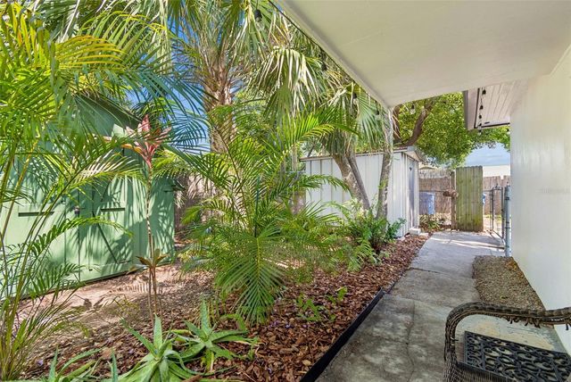 3737 BURLINGTON AVENUE N, St Petersburg, FL 33713