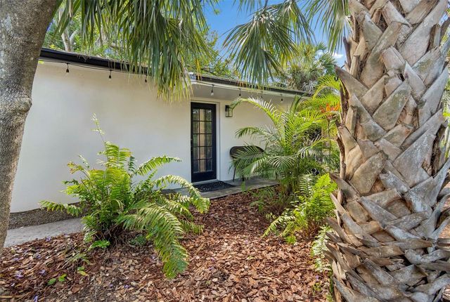 3737 BURLINGTON AVENUE N, St Petersburg, FL 33713