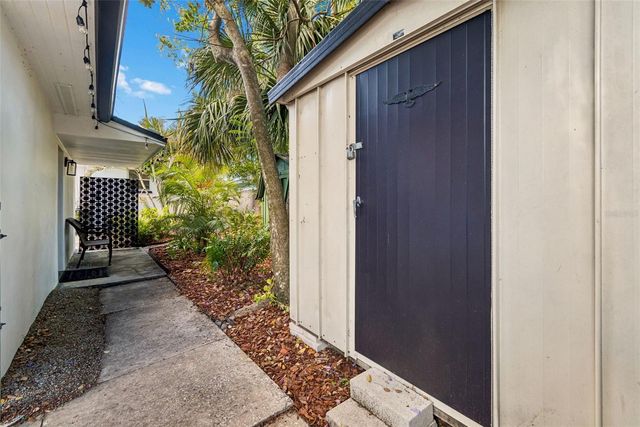 3737 BURLINGTON AVENUE N, St Petersburg, FL 33713
