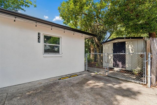 3737 BURLINGTON AVENUE N, St Petersburg, FL 33713