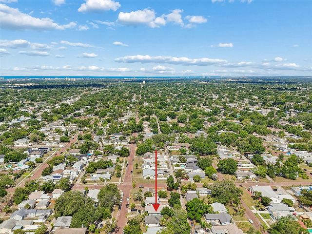 3737 BURLINGTON AVENUE N, St Petersburg, FL 33713