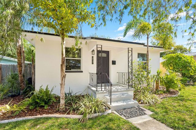 3737 BURLINGTON AVENUE N, St Petersburg, FL 33713