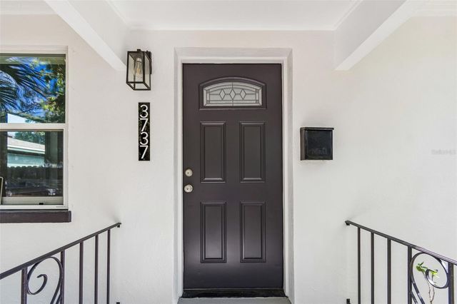 3737 BURLINGTON AVENUE N, St Petersburg, FL 33713