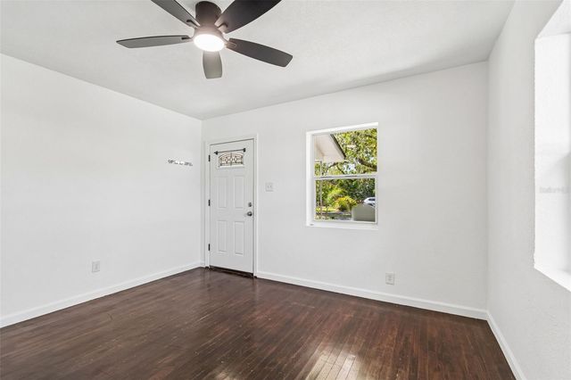 3737 BURLINGTON AVENUE N, St Petersburg, FL 33713