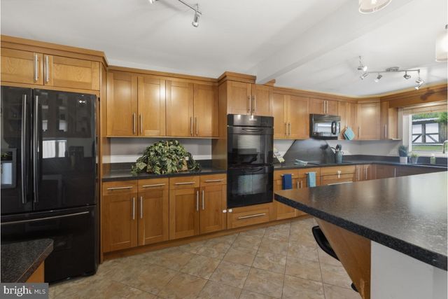1304 WOODBRIDGE RD, Catonsville, MD 21228